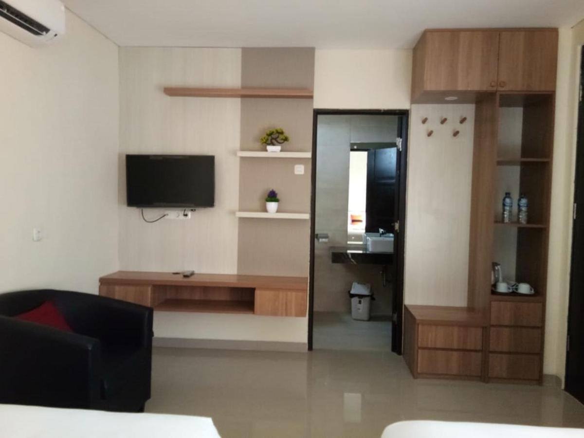 Long Beach Hotel Пангандаран Екстериор снимка