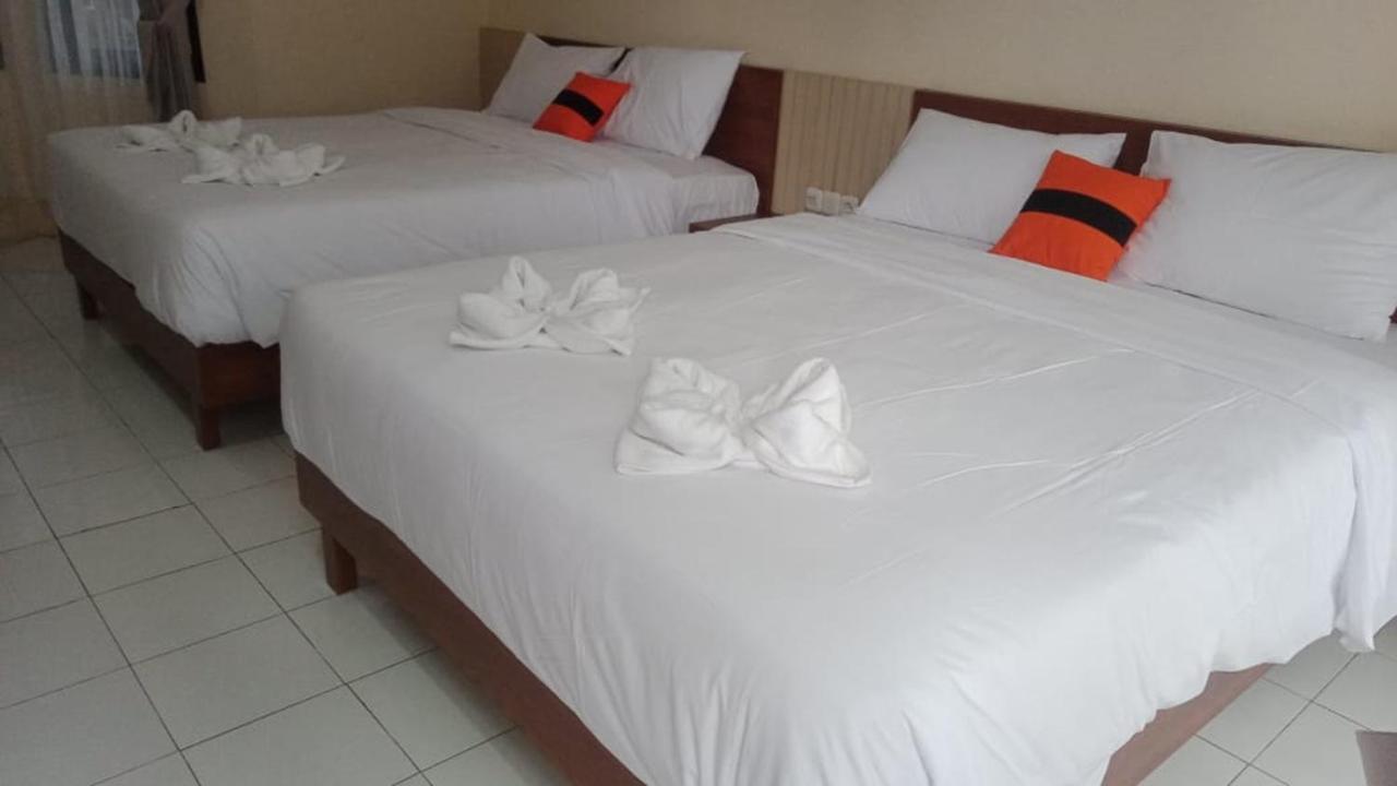Long Beach Hotel Пангандаран Екстериор снимка