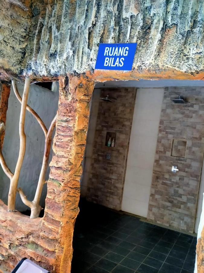 Long Beach Hotel Пангандаран Екстериор снимка